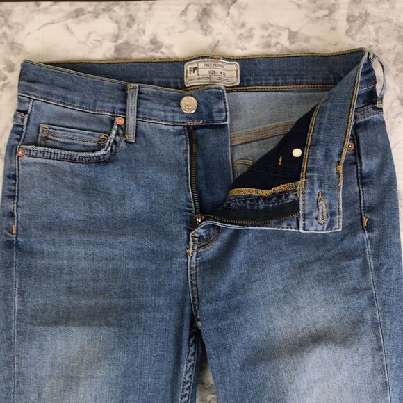 Urban Outfitters Free People High Rise Busted Knee Skinny Fit Blue Jeans - W 26 - Picture 7 of 15